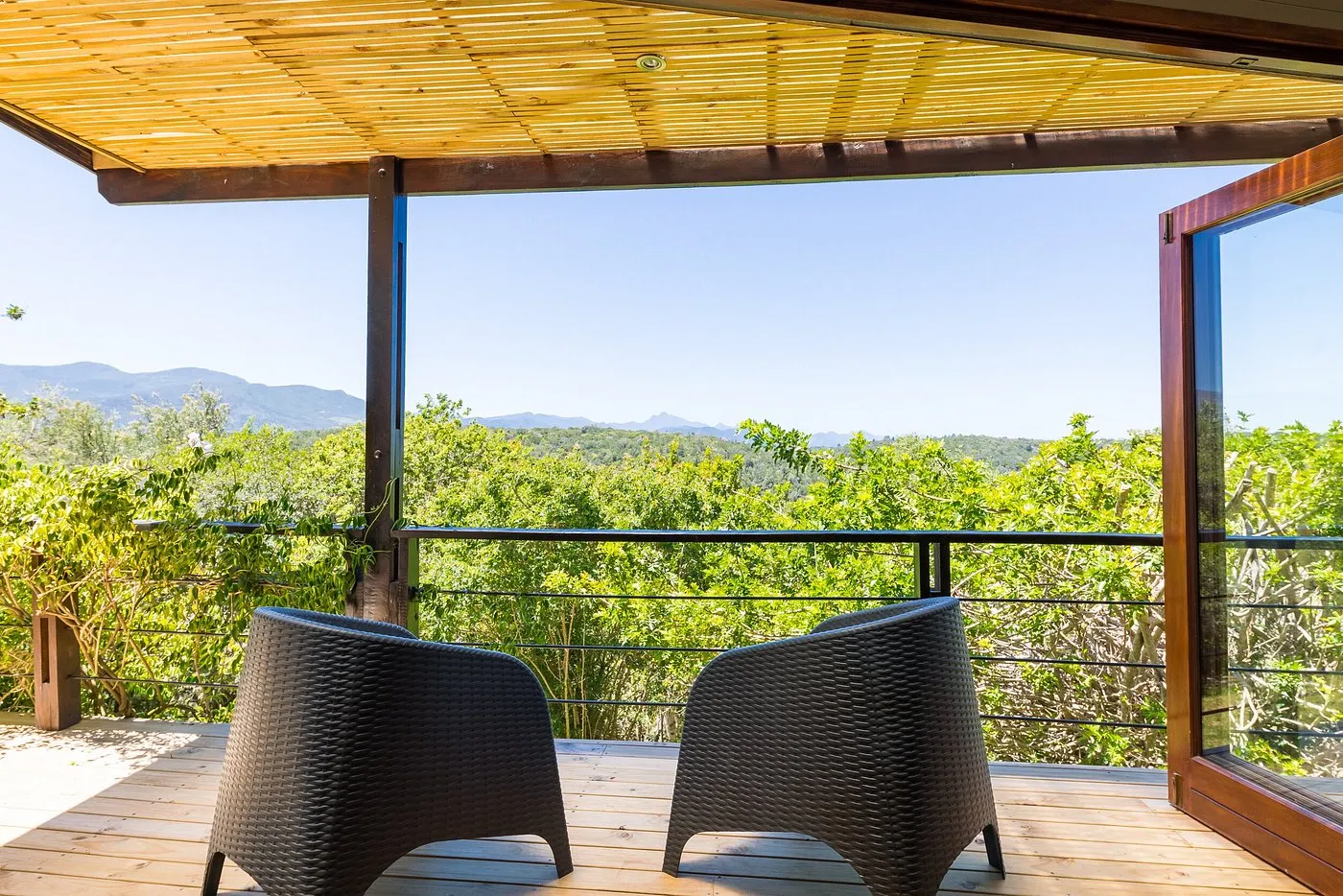 Hog Hollow Country Lodge - 10